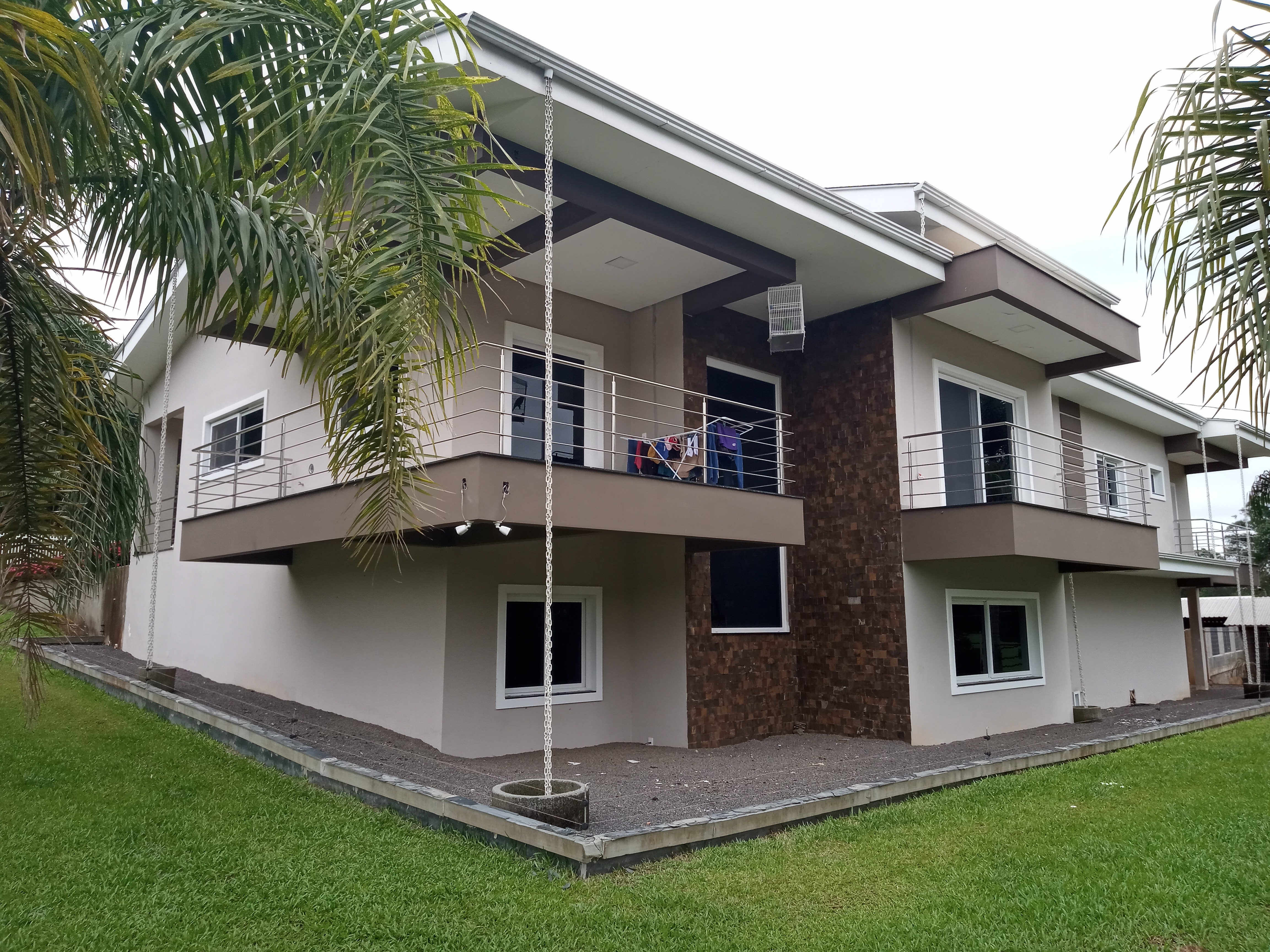 Casa entregue - vista completa